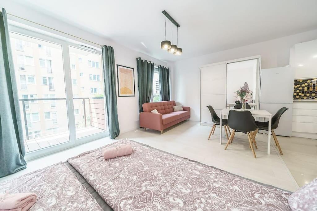 Urbannestgroup - City Center - Sienna 65 Varsó Kültér fotó